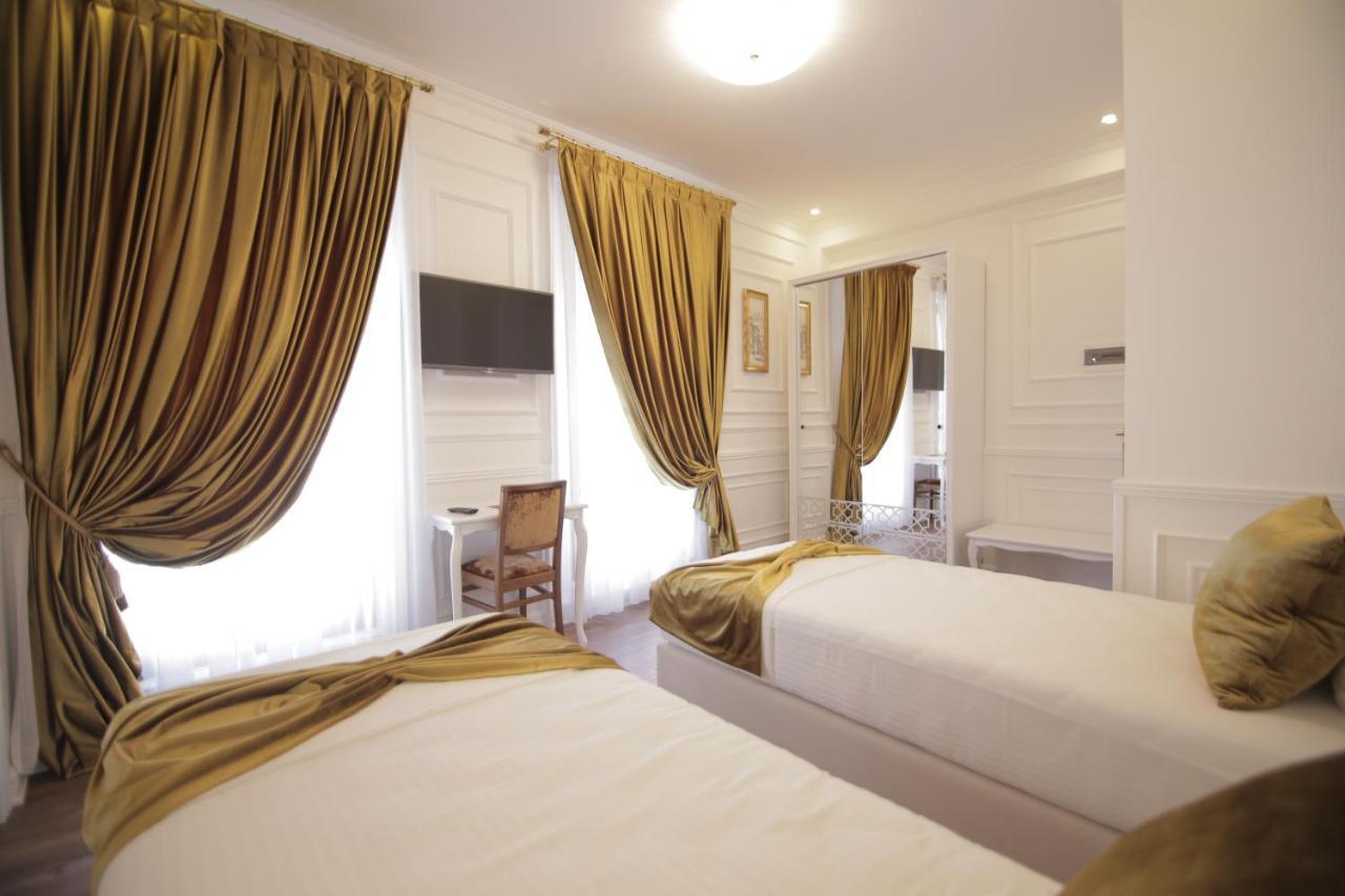 Eler Hotel Tirana Buitenkant foto