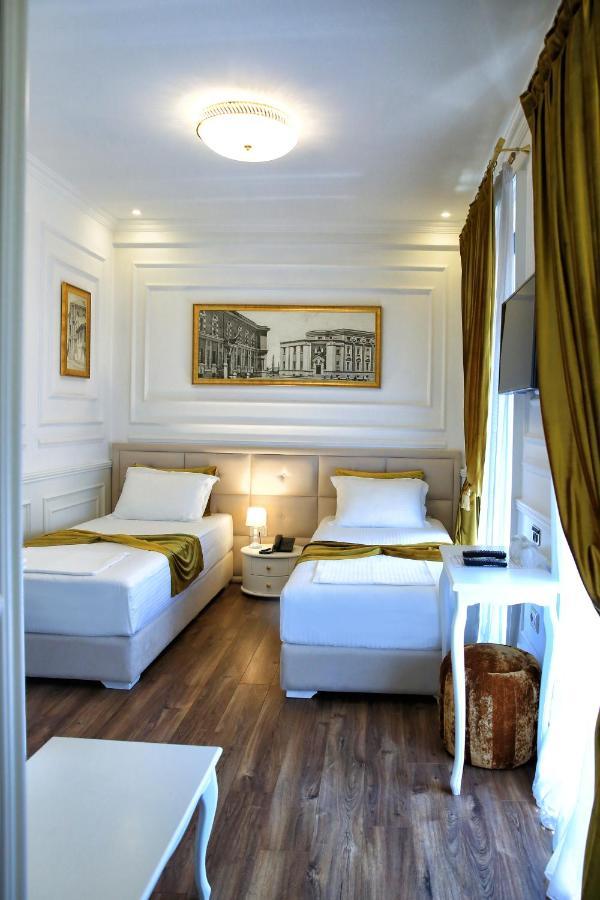 Eler Hotel Tirana Buitenkant foto