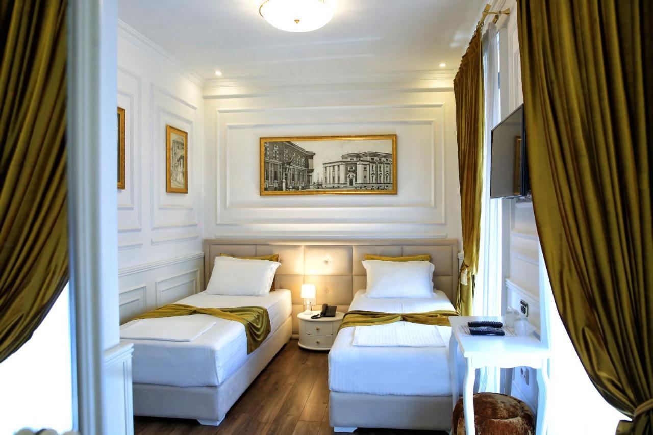 Eler Hotel Tirana Buitenkant foto