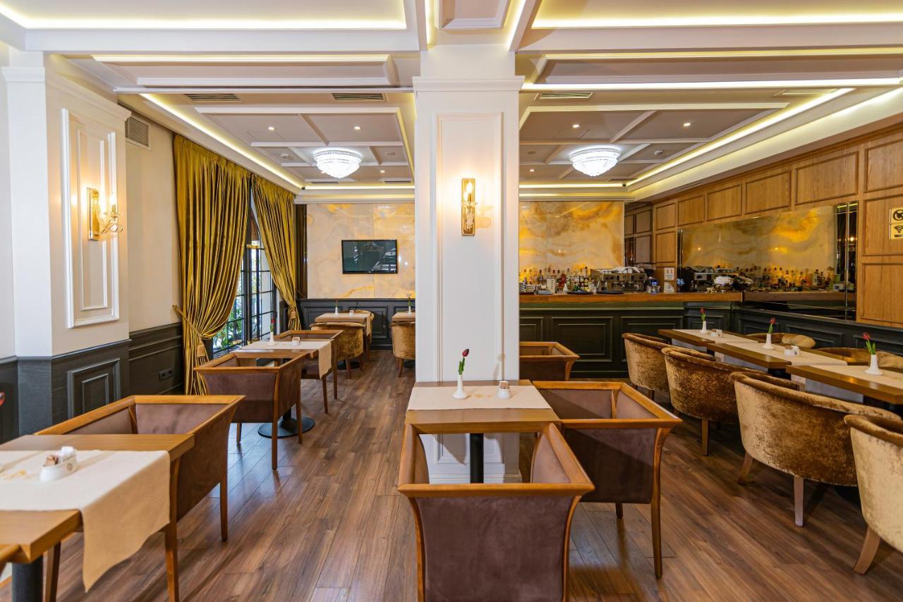 Eler Hotel Tirana Buitenkant foto