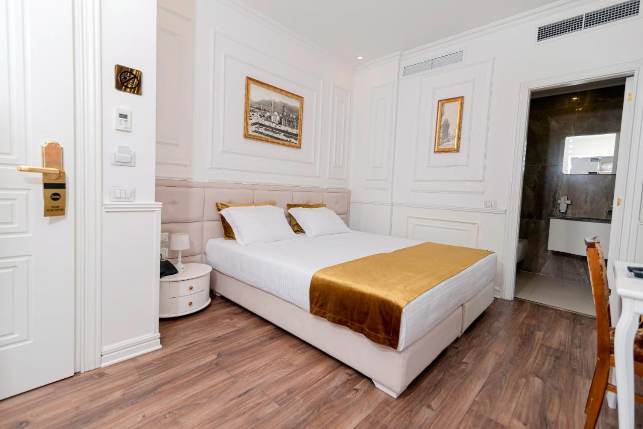 Eler Hotel Tirana Buitenkant foto