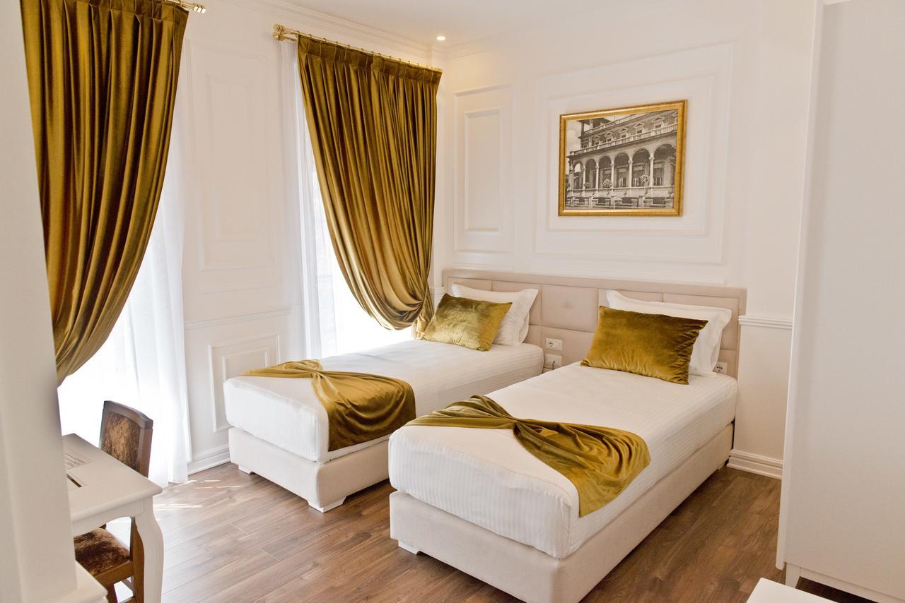 Eler Hotel Tirana Buitenkant foto