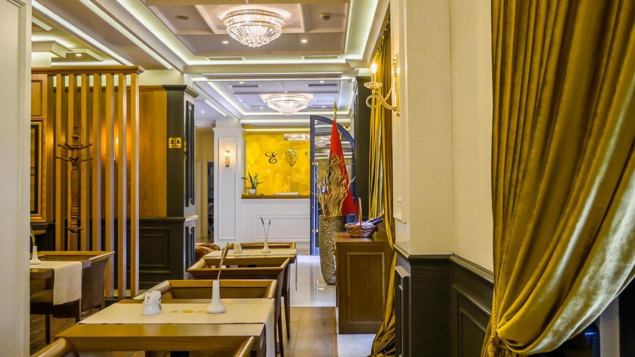 Eler Hotel Tirana Buitenkant foto